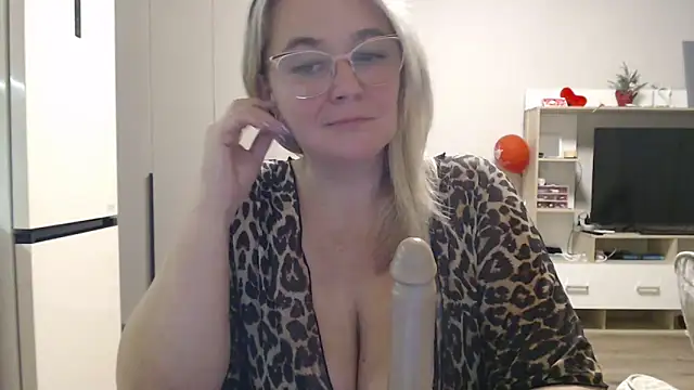 EleanoraDream online show from March 27, 2026, 4:52 pm