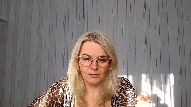 EleanoraDream online show from October 22, 2025, 7:19 am