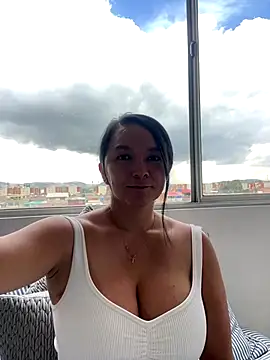 Nova Gabriela online show from October 28, 2025, 3:22 pm