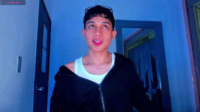 Sebax Young online show from May 12, 2026, 4:31 am