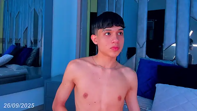 Snapshot of Sebax_Young chatting on September 26, 2025, 7:54 pm Sebax Young online show from September 26, 2025, 7:54 pm