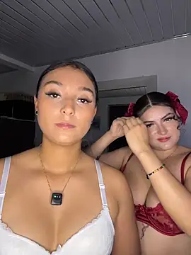 nicolexxaleja online show from March 28, 2026, 11:50 pm