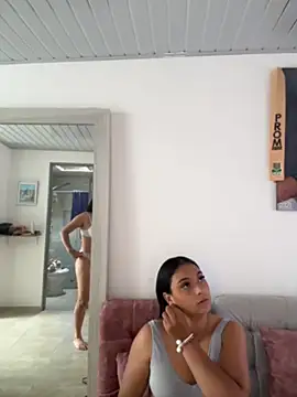 nicolexxaleja online show from April 10, 2026, 8:16 pm