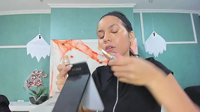 Snapshot of ania_gomez chatting on October 31, 2025, 1:41 pm ania gomez online show from October 31, 2025, 1:41 pm