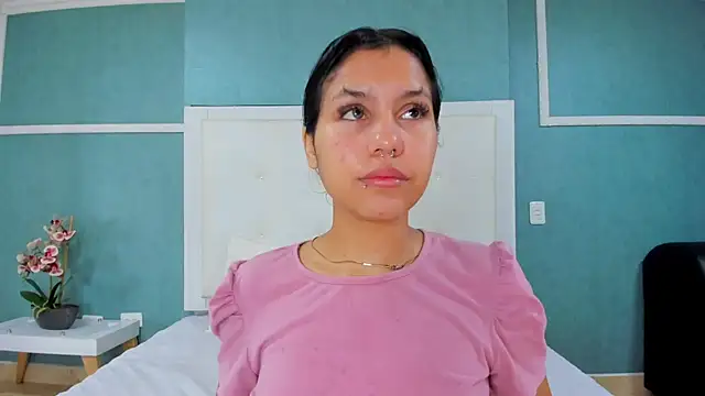 Snapshot of ania_gomez chatting on October 5, 2025, 12:40 pm ania gomez online show from October 5, 2025, 12:40 pm