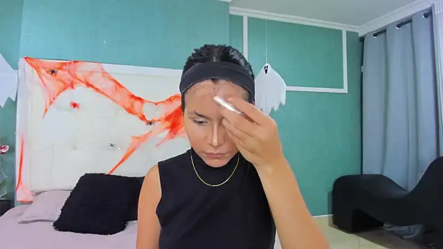 Snapshot of ania_gomez chatting on October 25, 2025, 1:56 pm ania gomez online show from October 25, 2025, 1:56 pm