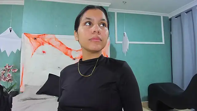 Snapshot of ania_gomez chatting on October 26, 2025, 12:49 pm ania gomez online show from October 26, 2025, 12:49 pm