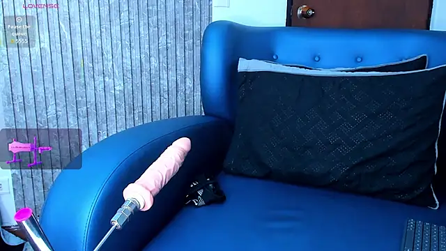 Snapshot of hot_boy_04 chatting on September 13, 2025, 1:11 pm hot boy 04 online show from September 13, 2025, 1:11 pm