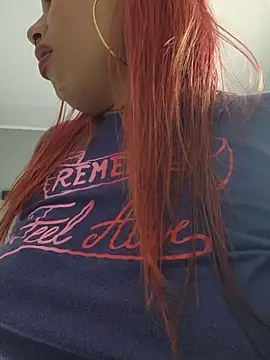 Yessica Lopezz online show from October 25, 2025, 12:39 pm