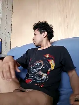 Snapshot of LecheDeSoya666 chatting on September 30, 2025, 10:05 pm LecheDeSoya666 online show from September 30, 2025, 10:05 pm