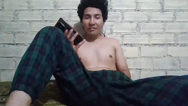 LecheDeSoya666 online show from January 12, 2026, 5:03 am