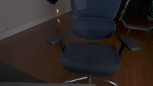 lolateton online show from October 16, 2025, 5:27 am