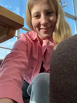 Snapshot of VintageBlue chatting on February 20, 2026, 5:04 am VintageBlue online show from February 20, 2026, 5:04 am