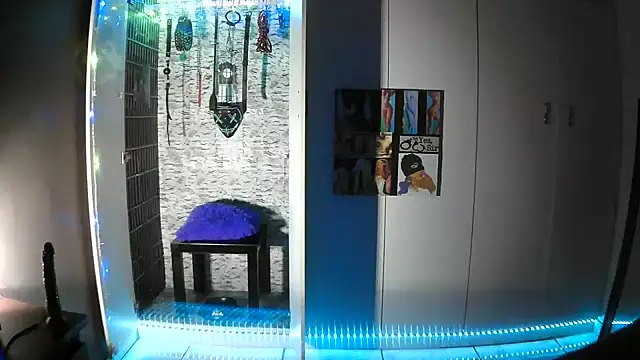 Snapshot of BaDSubMiss chatting on October 26, 2025, 8:31 pm BaDSubMiss online show from October 26, 2025, 8:31 pm