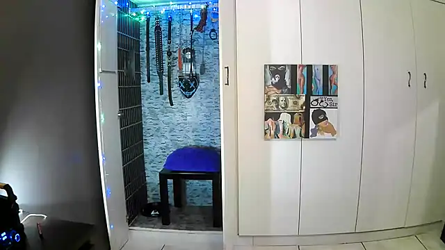 Snapshot of BaDSubMiss chatting on September 17, 2025, 5:09 am BaDSubMiss online show from September 17, 2025, 5:09 am