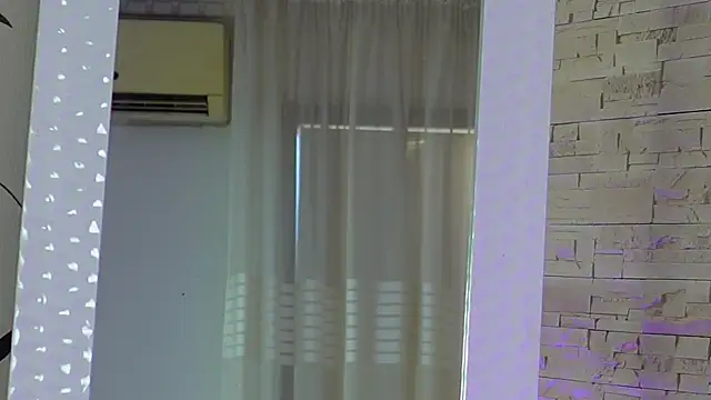 Snapshot of LucyLextonX chatting on October 29, 2025, 6:23 am LucyLextonX online show from October 29, 2025, 6:23 am