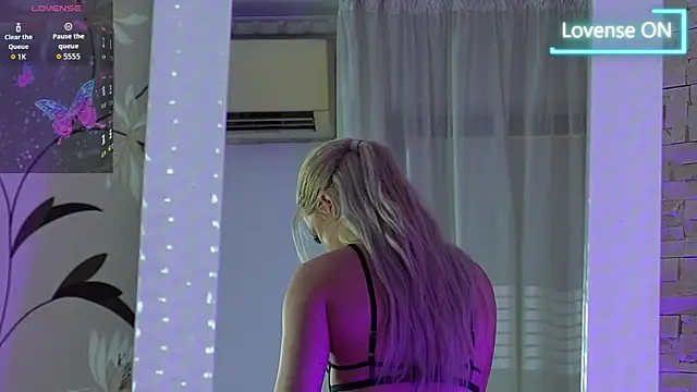 Snapshot of LucyLextonX chatting on October 10, 2025, 4:46 am LucyLextonX online show from October 10, 2025, 4:46 am