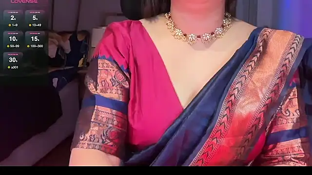 Snapshot of SunhariGirl chatting on September 24, 2025, 3:35 am SunhariGirl online show from September 24, 2025, 3:35 am