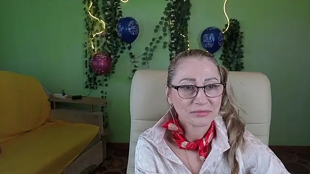 Snapshot of Habibi_Honeyy chatting on September 23, 2025, 5:03 am Habibi Honeyy online show from September 23, 2025, 5:03 am