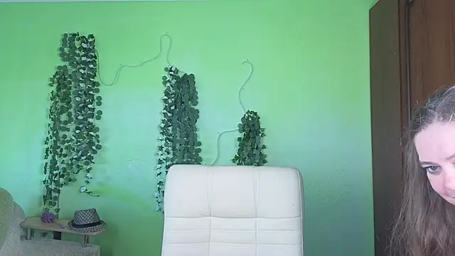 Snapshot of Habibi_Honeyy chatting on October 25, 2025, 10:47 am Habibi Honeyy online show from October 25, 2025, 10:47 am