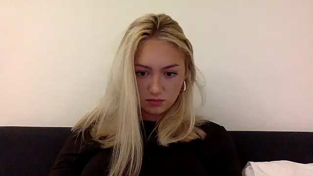 Kitty Swetty online show from September 21, 2025, 8:36 pm