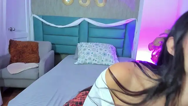 KamileBlake online show from December 21, 2025, 4:25 am