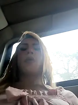 Snapshot of Daliana_Gounbolt chatting on October 25, 2025, 11:31 am Daliana Gounbolt online show from October 25, 2025, 11:31 am