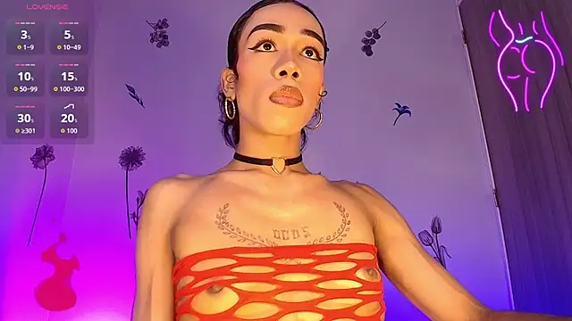 Snapshot of Barbydominant_fetish chatting on January 6, 2026, 11:36 am Barbydominant fetish online show from January 6, 2026, 11:36 am