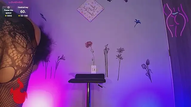 Snapshot of Barbydominant_fetish chatting on February 15, 2026, 1:54 pm Barbydominant fetish online show from February 15, 2026, 1:54 pm