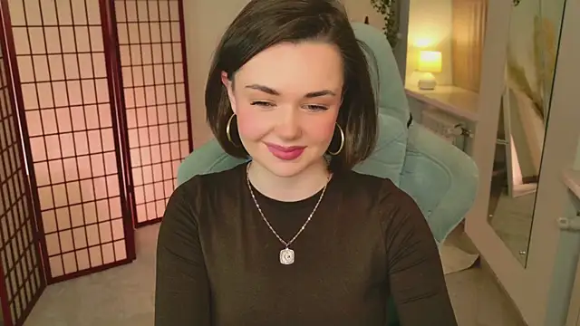 AvaFlower online show from November 29, 2025, 2:28 pm