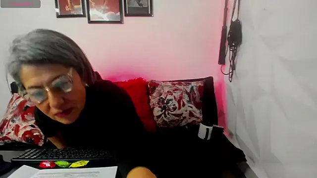 Snapshot of MistressNyx_cg chatting on September 22, 2025, 1:39 pm MistressNyx cg online show from September 22, 2025, 1:39 pm