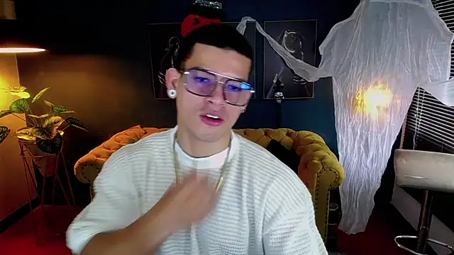 ethan rodgers online show from October 30, 2025, 7:55 pm