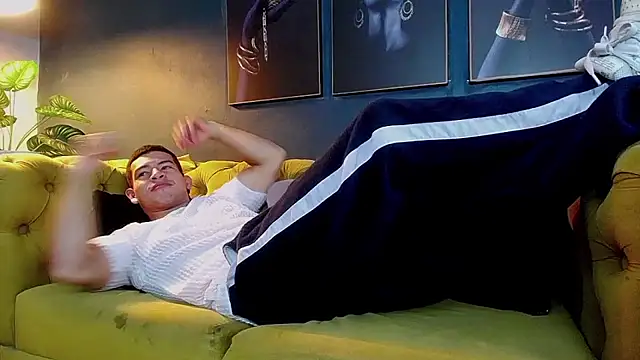 ethan rodgers online show from October 7, 2025, 7:59 pm