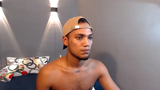 mateonick40 online show from April 7, 2026, 6:21 pm