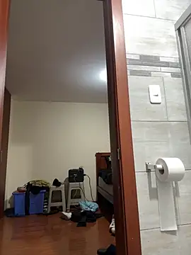 Snapshot of franciscommx chatting on November 1, 2025, 12:28 am franciscommx online show from November 1, 2025, 12:28 am