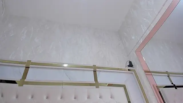 Snapshot of megan_rous_ chatting on September 21, 2025, 3:22 am megan rous  online show from September 21, 2025, 3:22 am