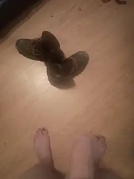 Snapshot of Crossedsissy chatting on January 5, 2026, 6:11 pm Crossedsissy online show from January 5, 2026, 6:11 pm