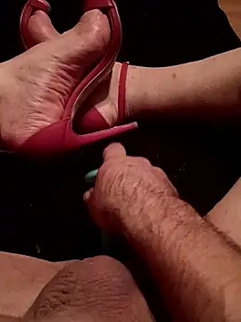 Snapshot of Crossedsissy chatting on December 21, 2025, 6:48 am Crossedsissy online show from December 21, 2025, 6:48 am