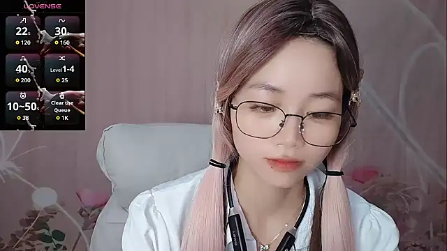 Snapshot of Lele-Baby chatting on September 18, 2025, 1:30 am Lele-Baby online show from September 18, 2025, 1:30 am