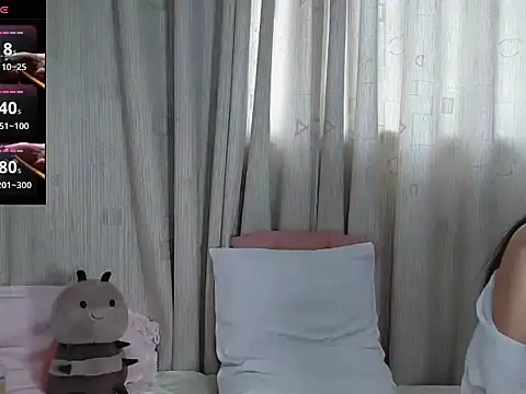 Snapshot of Lele-Baby chatting on October 15, 2025, 1:26 am Lele-Baby online show from October 15, 2025, 1:26 am