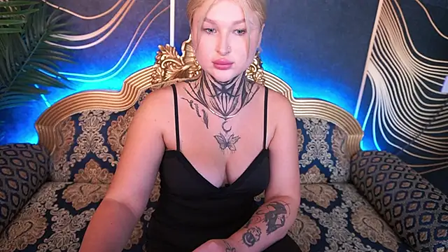 Snapshot of IvyLaurent chatting on September 23, 2025, 12:45 pm IvyLaurent online show from September 23, 2025, 12:45 pm