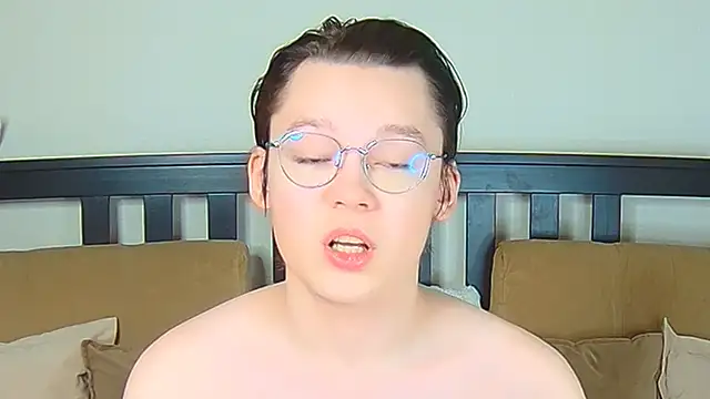 Snapshot of Derek_Carter chatting on October 29, 2025, 12:37 pm Derek Carter online show from October 29, 2025, 12:37 pm