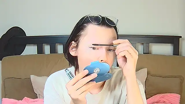 Snapshot of Derek_Carter chatting on January 19, 2026, 1:04 pm Derek Carter online show from January 19, 2026, 1:04 pm