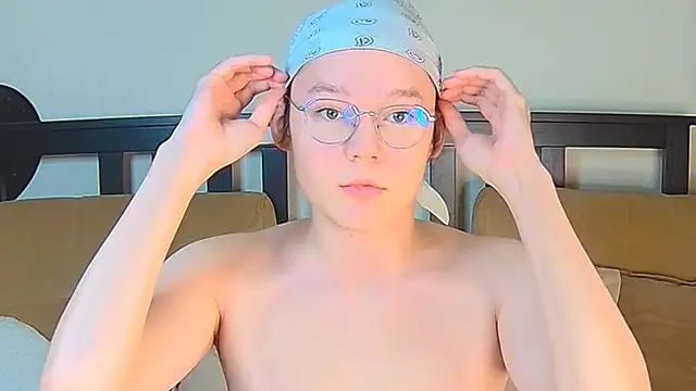 Snapshot of Derek_Carter chatting on October 16, 2025, 1:41 pm Derek Carter online show from October 16, 2025, 1:41 pm