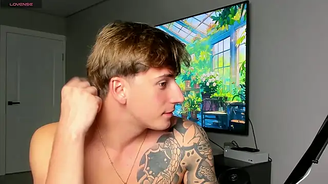 DaniHort online show from October 5, 2025, 10:39 am