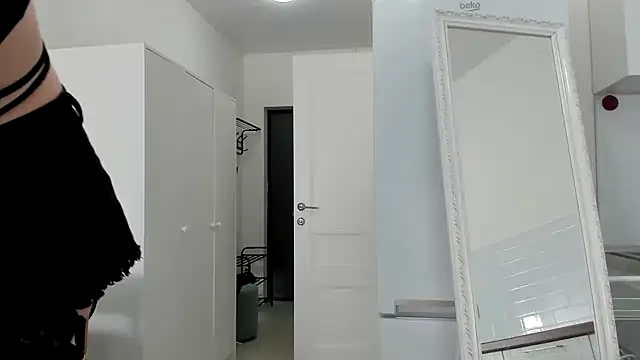 Snapshot of Kitty_Player chatting on October 11, 2025, 9:32 am Kitty Player online show from October 11, 2025, 9:32 am