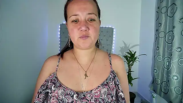 Gabrielajewel  online show from September 18, 2025, 9:07 pm