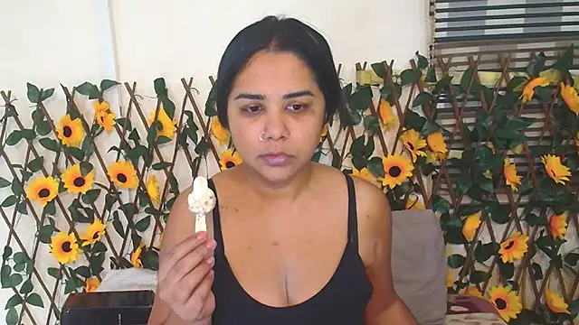 IndiaSexyStripper4u online show from July 16, 2026, 5:32 pm