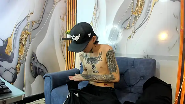 StraightBoy Nick online show from October 10, 2025, 4:46 am