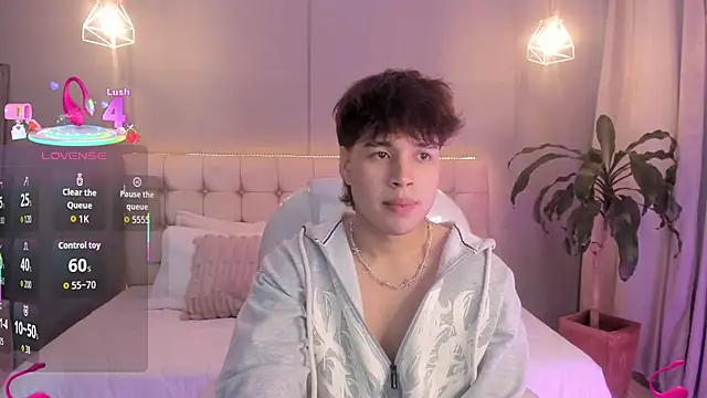 Snapshot of Jordan_24_ chatting on October 23, 2025, 8:40 pm Jordan 24  online show from October 23, 2025, 8:40 pm